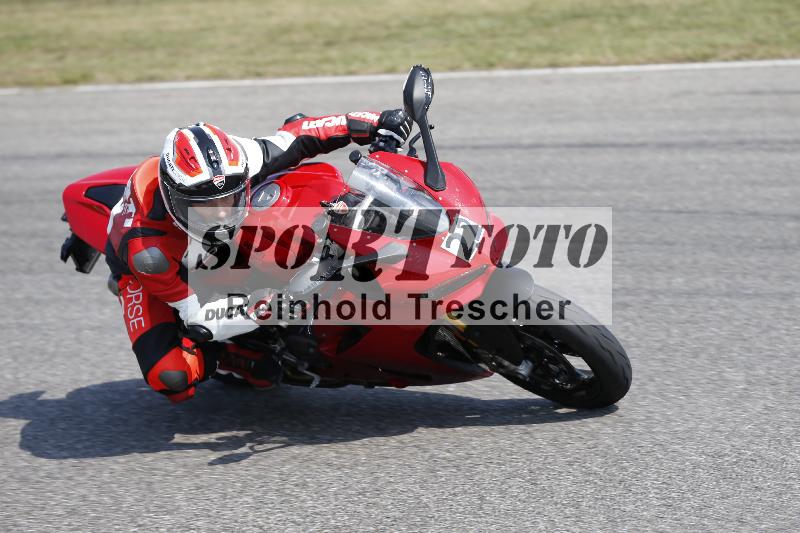 Archiv-2025/49 26.08.2025 Cornu Master School ADR/gruen-vert/22